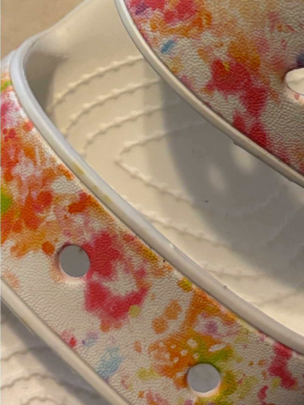 CROCS Classic Double Strap Slide Sandals Tie Dye Splatter Print Size 6 - Picture 8 of 9